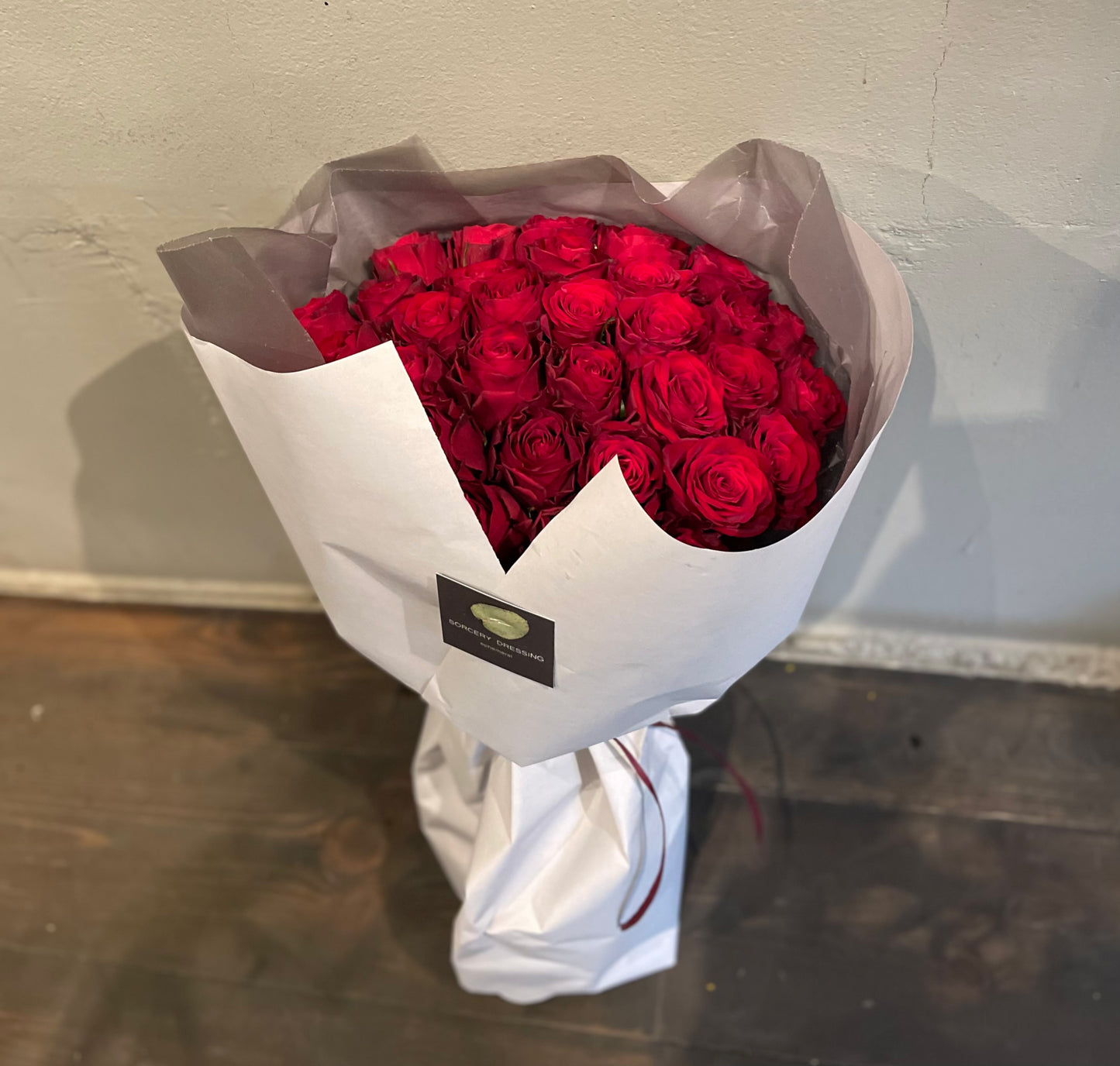 特別な赤いバラの花束