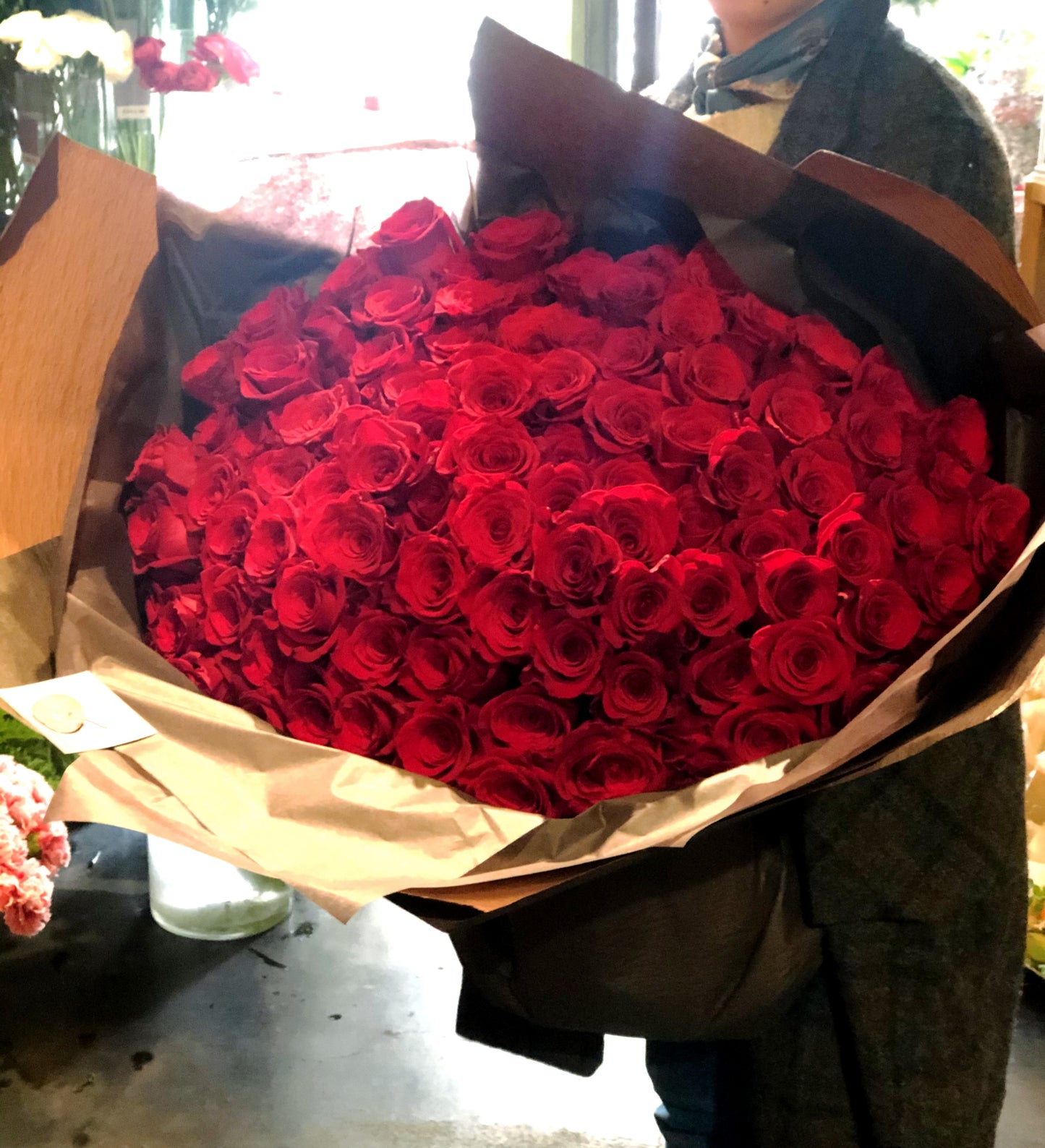 特別な赤いバラの花束